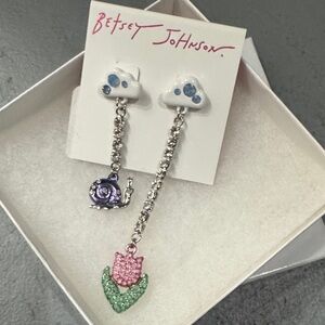 NWT Betsey Johnson Cloud and Snail Earrings
